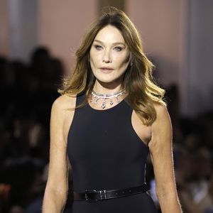 Ein Check-up deckte es auf: Carla Bruni hatte Brustkrebs!