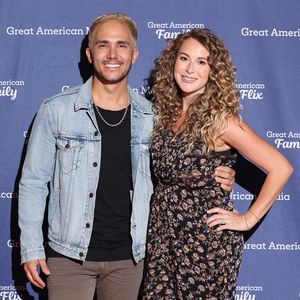 Carlos PenaVega war eifersüchtig auf Kussszenen seiner Alexa