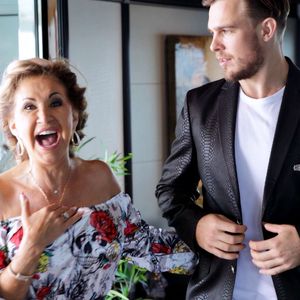 Eifersuchtsdrama: Carmen Geiss flirtet mit sexy Herrenmodel