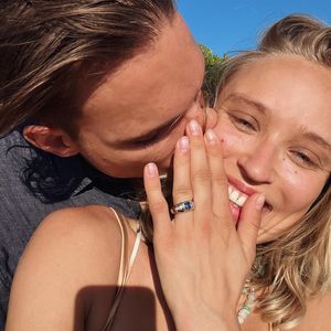 "Liebe meines Lebens": Schauspielerin Caro Cult ist verlobt!