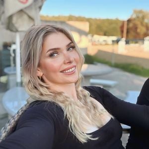 "Bauer sucht Frau"-Carolin begeistert mit Dessous-Fotos