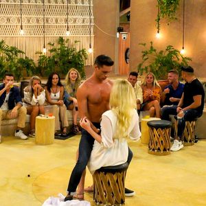 "Megapeinlich": So kam "Paradise Hotel"-Strip-Einlage an!