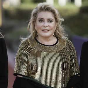 Nach Schlaganfall: Catherine Deneuve aus Klinik entlassen