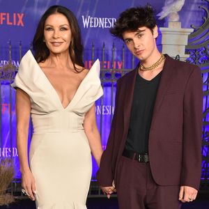 Catherine Zeta-Jones und Sohn Dylan begeistern bei Premiere