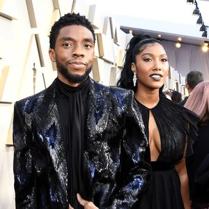 Creative Arts Emmy: Chadwick Bosemans Witwe nimmt Award an