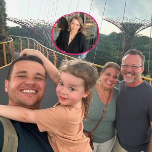 Ohne Mama Bindi: Chandler Powell und Grace erkunden Singapur