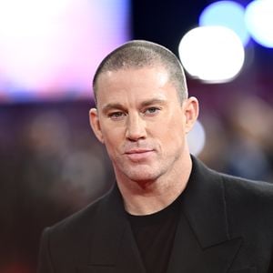 Channing Tatum knutscht mit seiner Inka auf dem Red Carpet