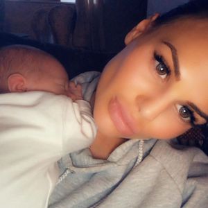 Nach Horror-Geburt: "Geordie Shore"-Chantelle zeigt ihr Baby