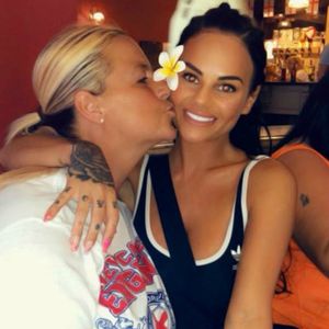 Chantelle Connelly bei Geburt ihres Babys fast gestorben