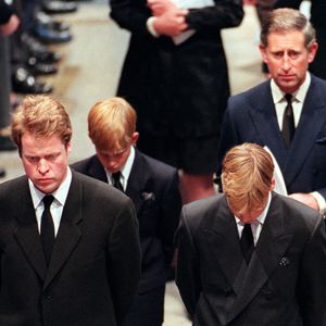 "Zu altmodisch": War Prinz Charles ein schlechter Vater?