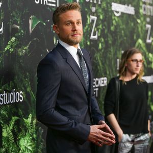 Was? Charlie Hunnam heiratete Ex nach 3 Wochen in Vegas