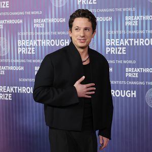Charlie Puth kündigt neues Album für 2025 an