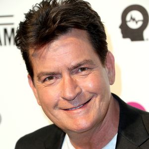 Charlie Sheen: Nach HIV-Beichte wieder verliebt?