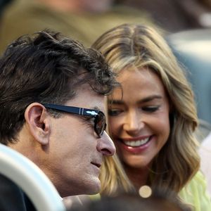 Charlie Sheen droht Ex-Frau mit Glatze!