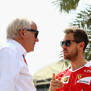 Unter der Haube: Hier trägt Sebastian Vettel einen Ehering