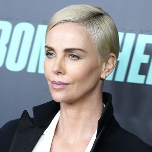 Charlize Theron spricht offen über ihre Transgender-Tochter