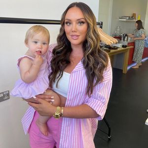 Plant Neu-Mama Charlotte Crosby etwa schon Baby Nummer zwei?