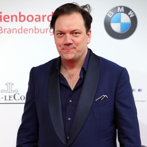 Charly Hübner verrät: Er verkleidet sich gerne als Cowboy