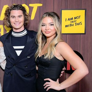 Nach Trennung: Chase Stokes mit Ex Madelyn Cline auf Event
