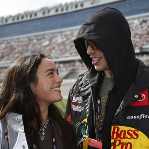 Pete Davidson und seine Chase machen Liebesurlaub auf Hawaii