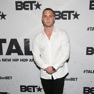 Blutige Bilder: Tom Hanks' Sohn von Ex mit Topf attackiert