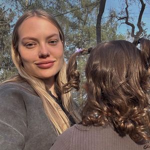 Süß! Cheyenne Ochsenknecht kuschelt mit Töchterchen Mavie
