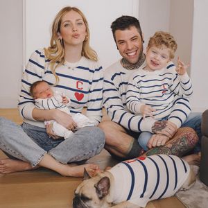 Chiara Ferragnis Familie posiert im lässigen Partnerlook!