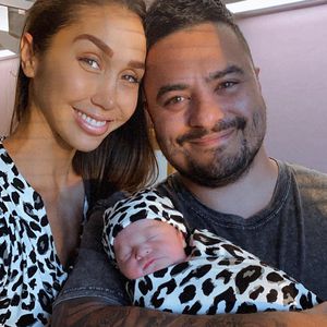 Nach Mini-Babybauch: Sixpack-Mom Chontel Duncans Sohn ist da