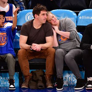 Nach Krankenhaus-Aufenthalt: Amy Schumer enthüllt Babybauch!