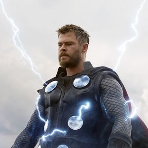 Daniel Brühl legt sich mit Chris Hemsworth an