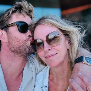 "Lieblinge": Chris Hemsworth ehrt Ehefrau und Mutter im Netz