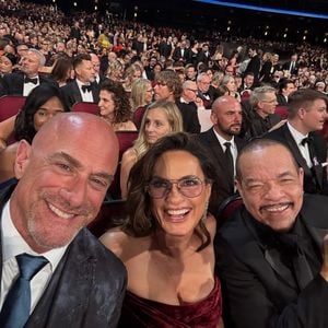 "Law & Order: SVU"-Cast feiert Reunion bei den Emmys