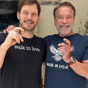 Arnold Schwarzenegger verführte Chris Pratt zum Rauchen!