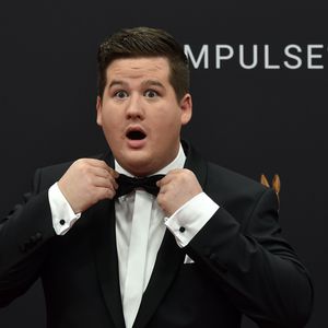 Zuschauer besorgt: Erleidet Chris Tall im TV Schwächeanfall?