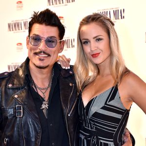 Chris Töpperwien turtelt mit Freundin auf dem roten Teppich!