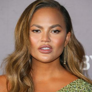 Posting-Überfluss? Chrissy Teigen wehrt sich gegen Kritik