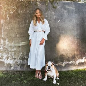 "Kratzen in der Wand gehört": Chrissy Teigen rettet Hamster