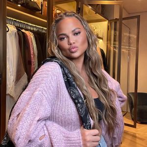 Chrissy Teigen feiert 38. Geburtstag mit Ketamin-Therapie