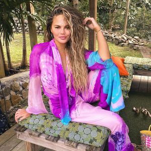 13.000 Dollar für Wein: Chrissy Teigen erntet heftige Kritik