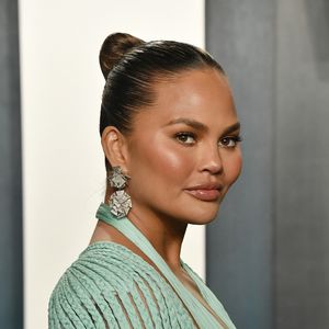 Kritik an 13.000-Dollar-Wein: Chrissy Teigen gibt Kontra