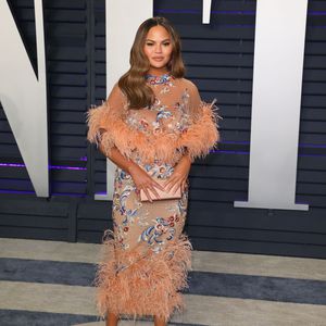 Chrissy Teigen schildert traurige Details ihrer Fehlgeburt