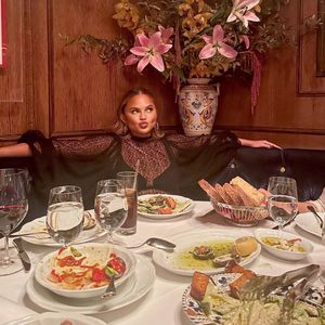 Tracking-App-Beleg: Chrissy Teigen rund zwei Monate nüchtern