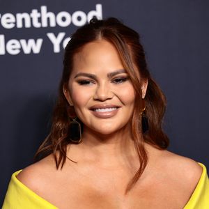 Verwirrender DNA-Test: Hat Chrissy Teigen einen Zwilling?