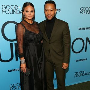 Chrissy Teigen ist nach Fehlgeburt in "Transformationsphase"