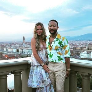 Chrissy Teigen und John sind wegen Befruchtung optimistisch