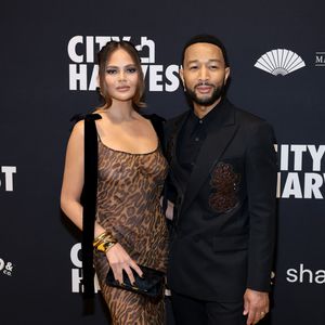 Baby Nummer fünf? Chrissy Teigen und John sind sich uneinig