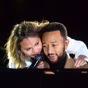 John Legend spielt Valentinstagskonzert für seine Chrissy