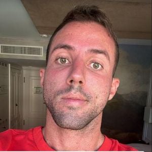 Zurück im Netz: Christian Wolf verrät Details zur Trennung!