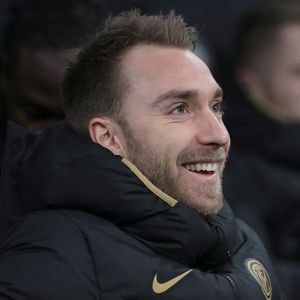 Rührend: Dänen-Kicker treffen Eriksen nach Klinik-Entlassung