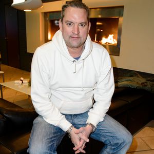 Serien-Star erfuhr nach Koma vom Corona-Tod seines Vaters
